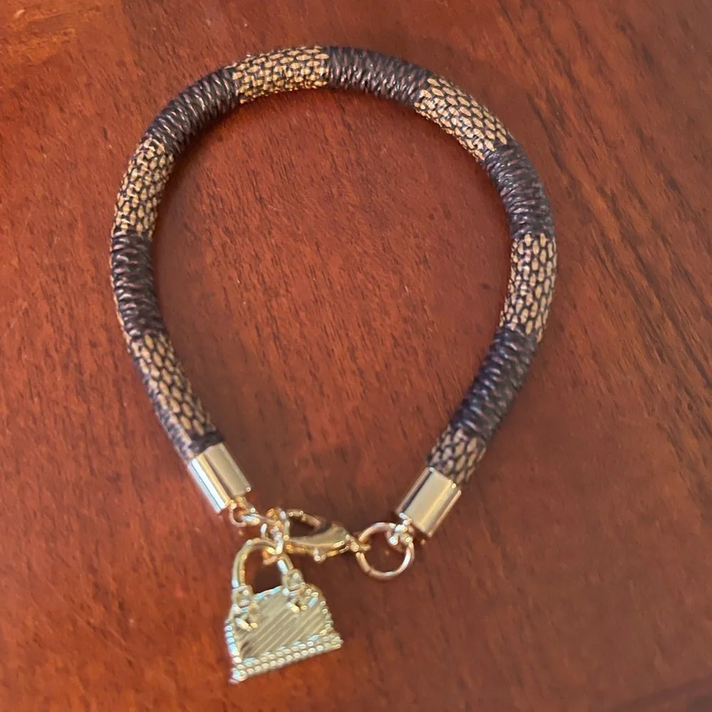 Designer Inspired Brown Checkered Gold Plated Bag Purse Charm Clasp Bracelet - Picture 5 of 10